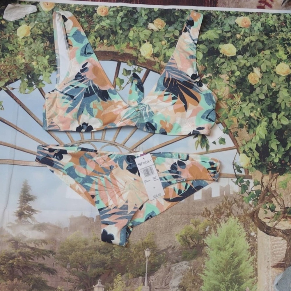 Roxy beach classics bikini size XL
